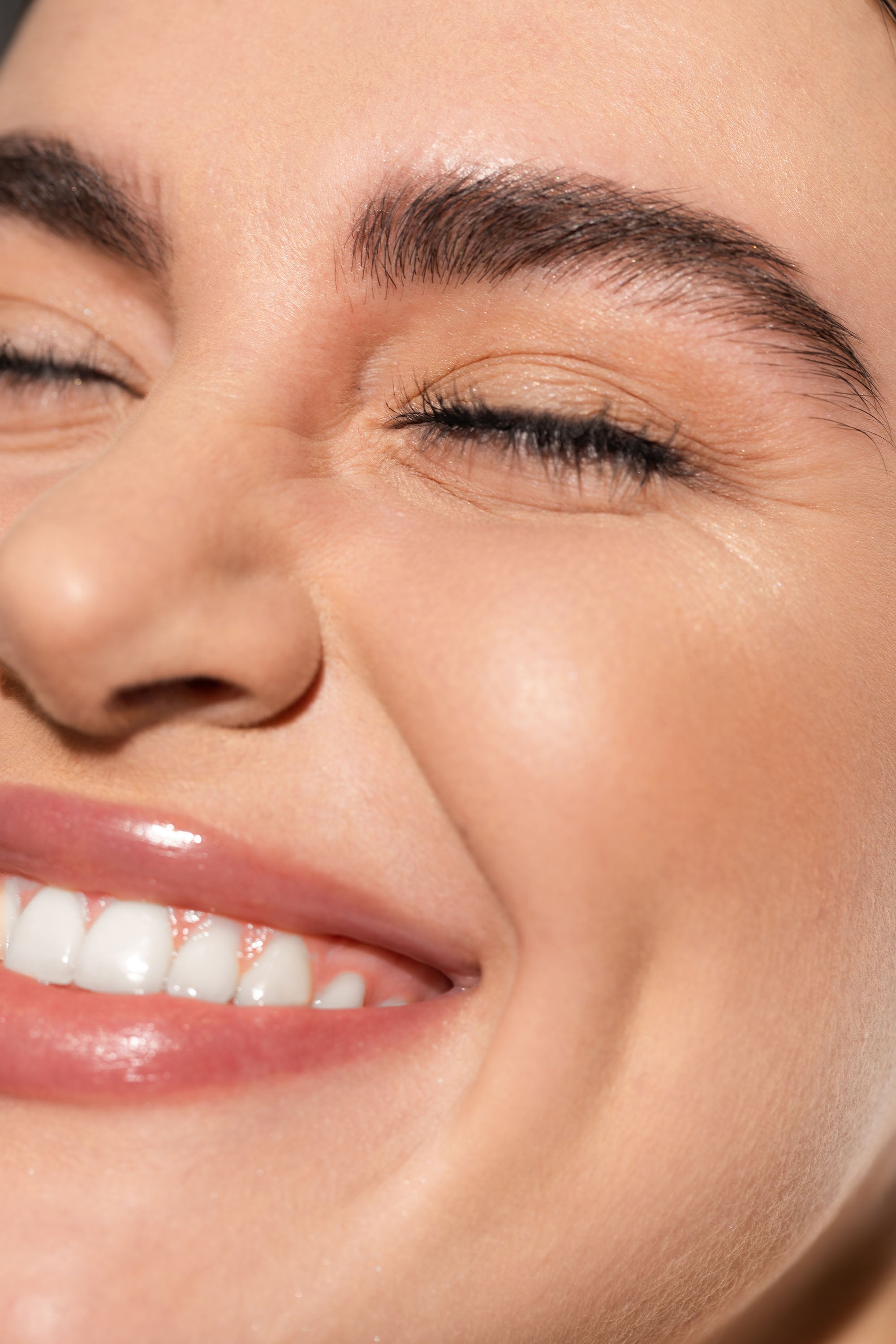 foam-model-happy.jpg
