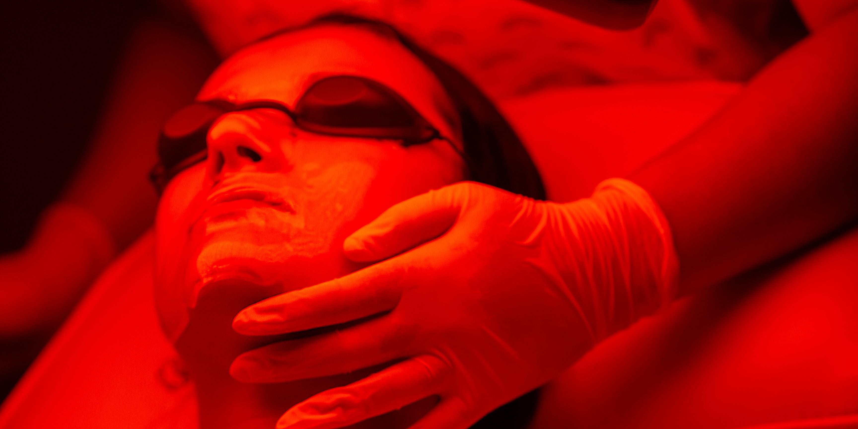 Designed for the Ritual: How Our Actives Synergy with Technology Transforms Your Skin