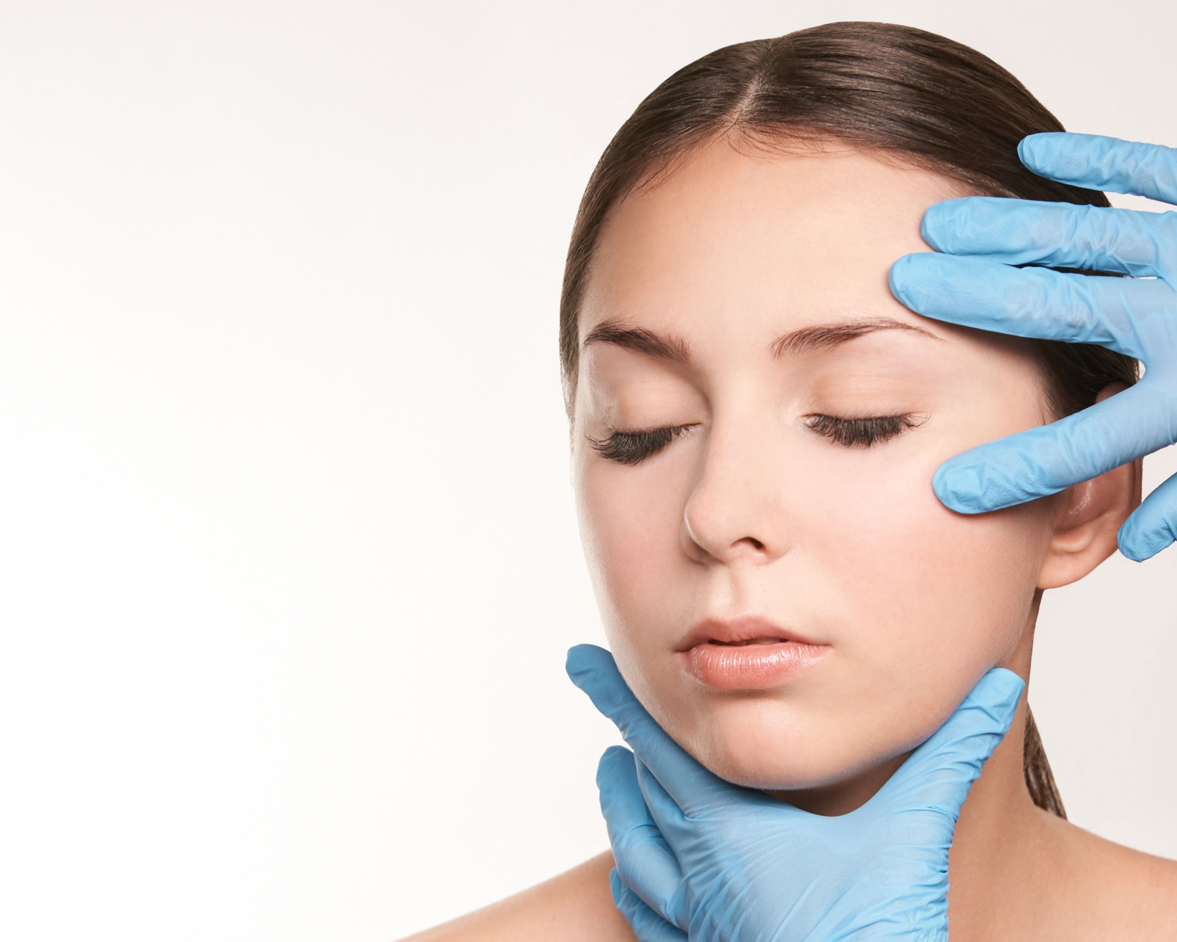 The Needle-Free Facelift: Can Topicals Really Mimic Microcurrent Contouring?