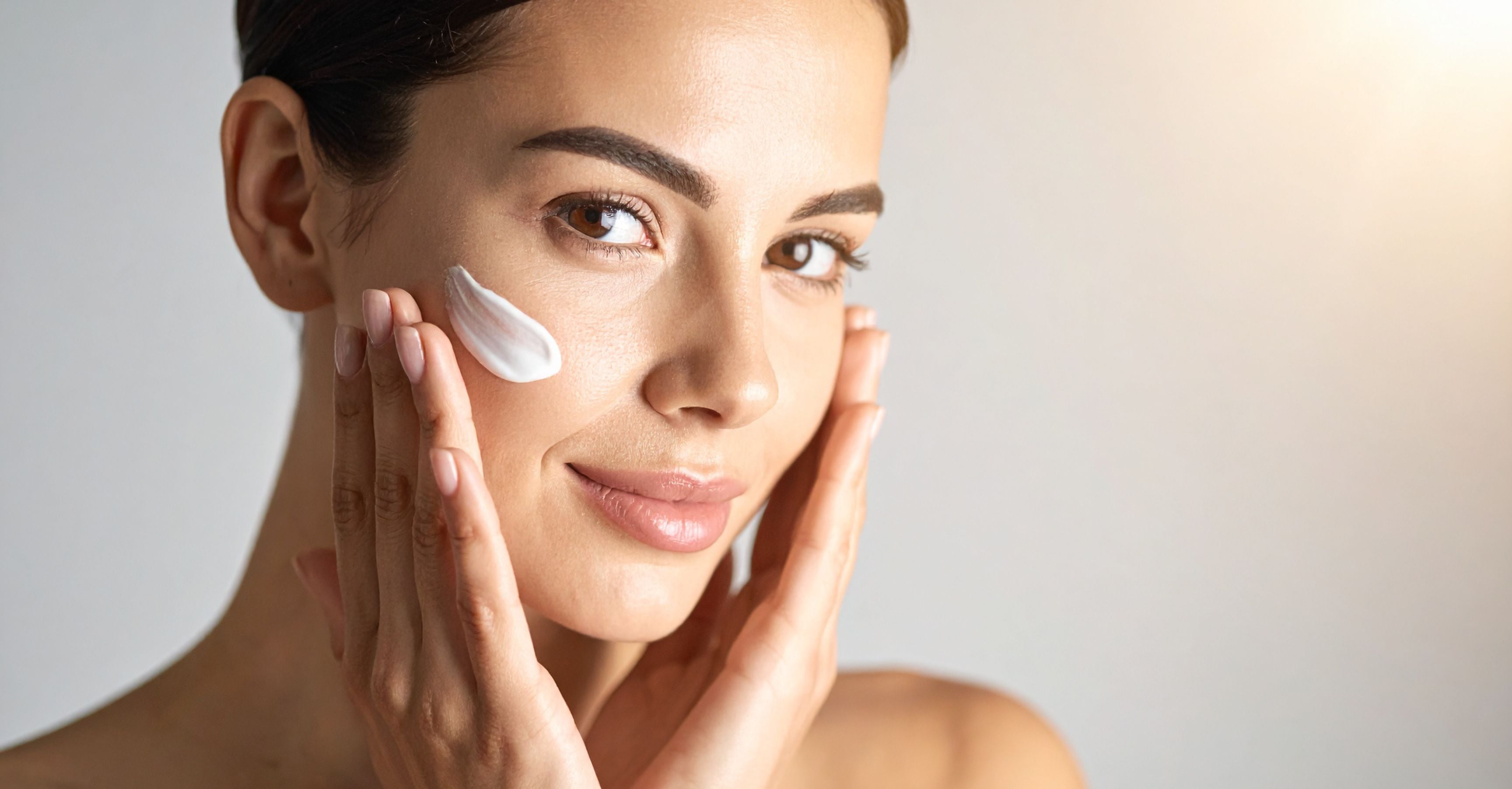 Circadian Skincare: How to Biohack Your Nighttime Cellular Regeneration