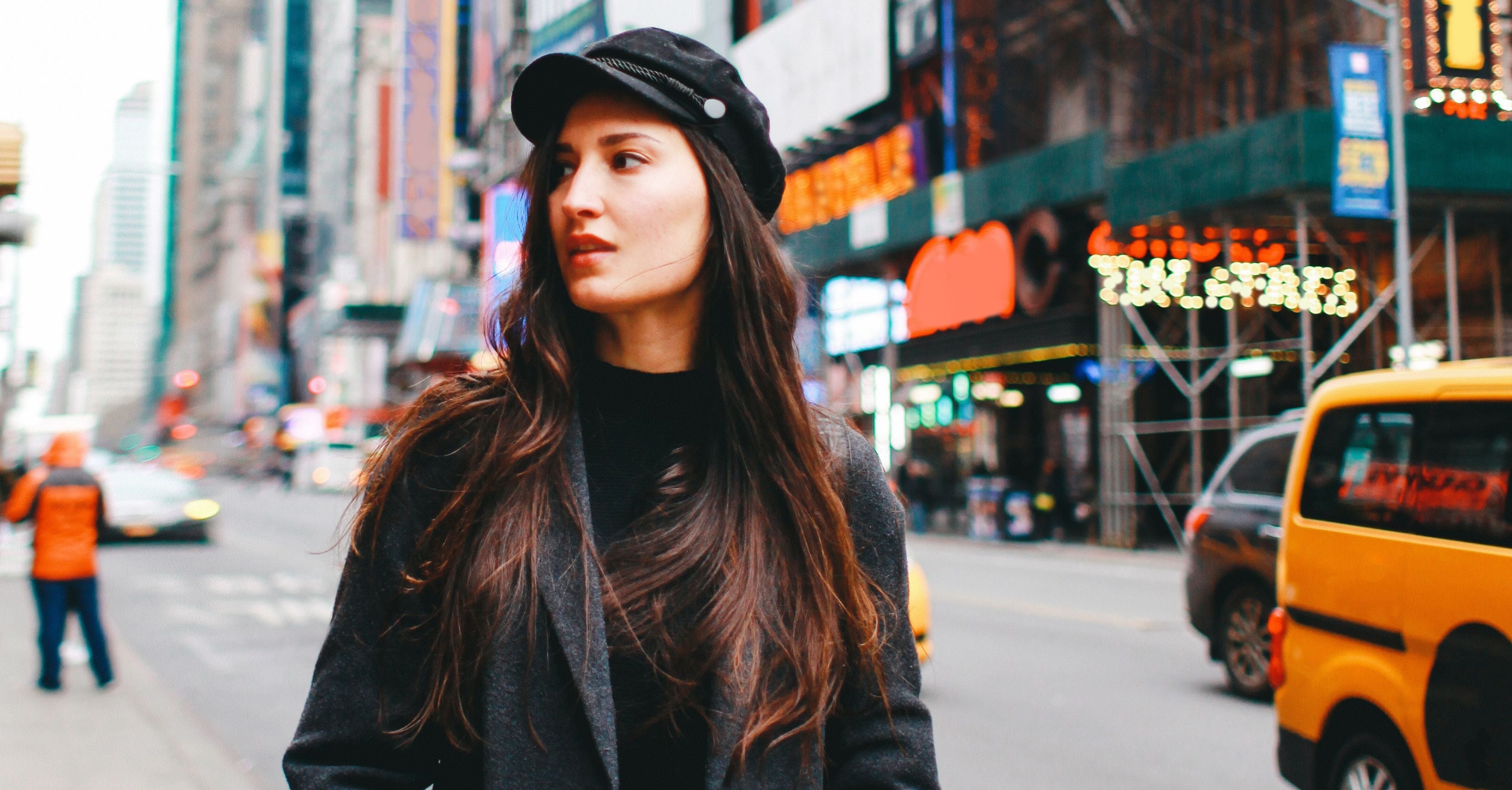 City Skin Defense: How Urban Pollution Ages Your Dermis (And How to Stop It)
